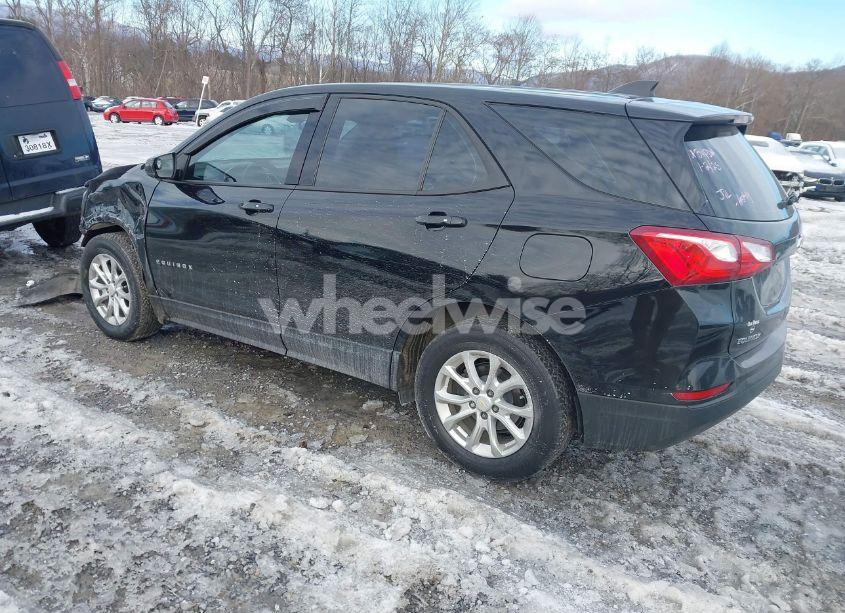Photo 3 of 2019 Chevrolet Equinox LS (VIN 2GNAXHEV7K6107521)