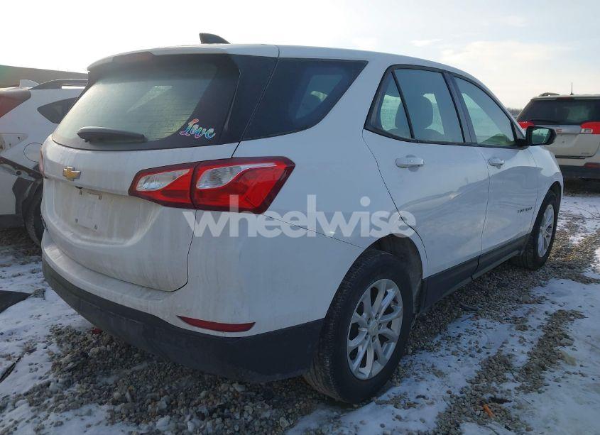 Photo 4 of 2019 Chevrolet Equinox LS (VIN 2GNAXHEV7K6176662)