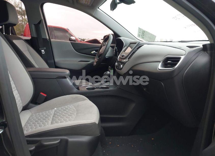 Photo 5 of 2019 Chevrolet Equinox LS (VIN 2GNAXHEV7K6284988)