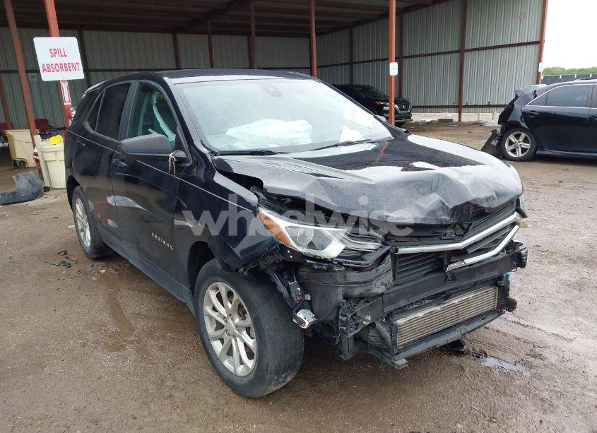 2020 Chevrolet Equinox FWD LS (VIN 2GNAXHEV7L6226963) main photo