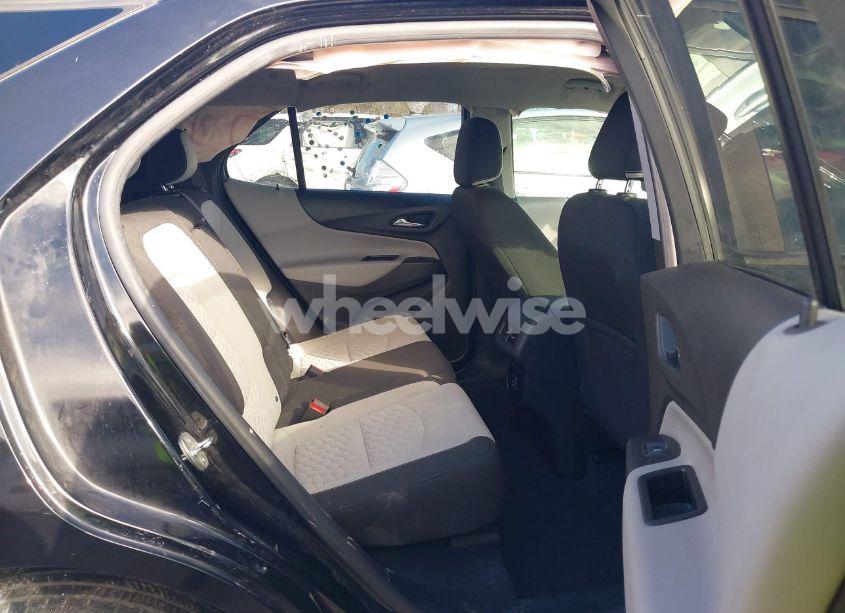 Photo 8 of 2021 Chevrolet Equinox FWD LS (VIN 2GNAXHEV7M6113533)