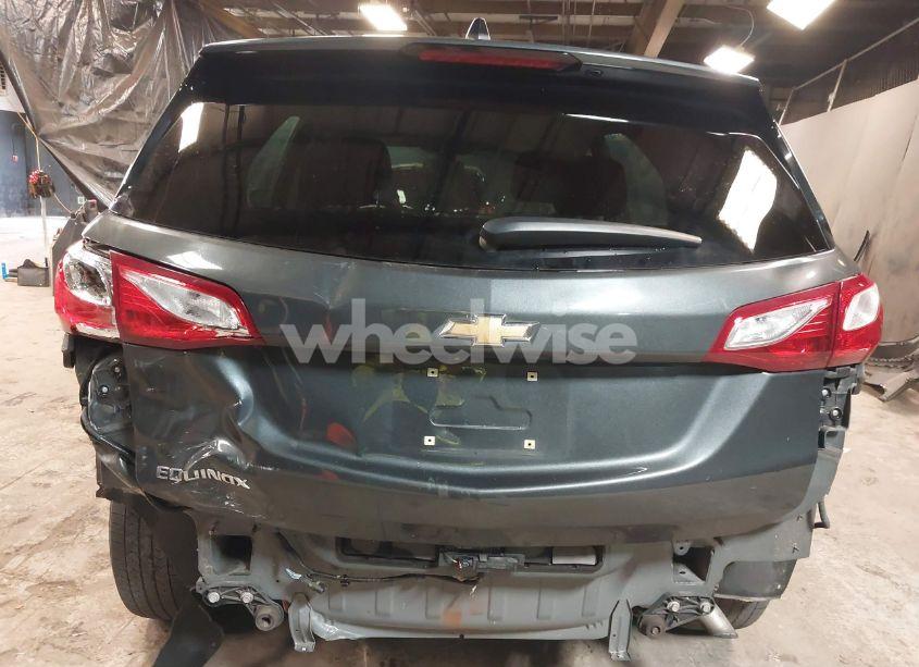 Photo 6 of 2021 Chevrolet Equinox FWD LS (VIN 2GNAXHEV7M6117064)