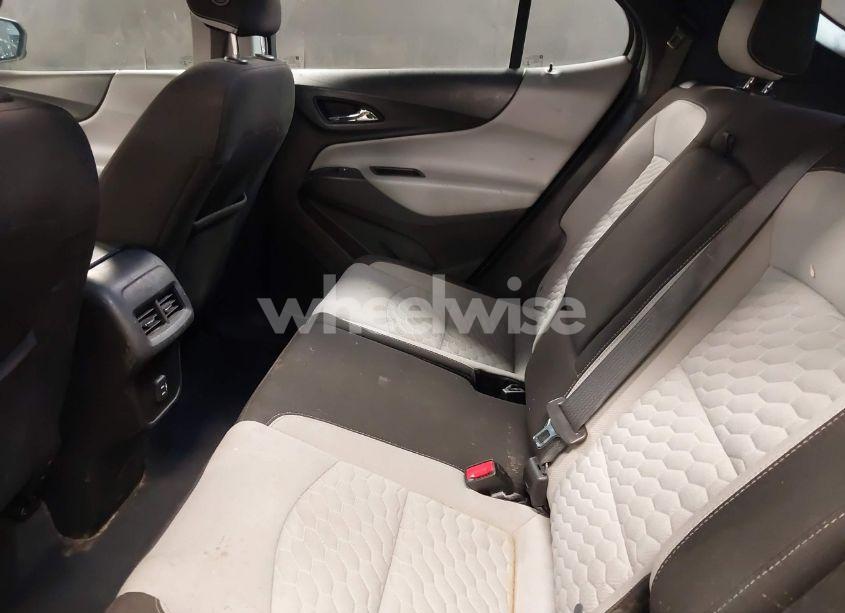 Photo 8 of 2021 Chevrolet Equinox FWD LS (VIN 2GNAXHEV7M6117064)