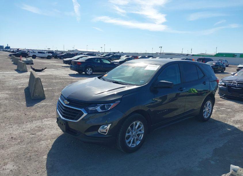 Photo 2 of 2021 Chevrolet Equinox FWD LS (VIN 2GNAXHEV7M6145575)