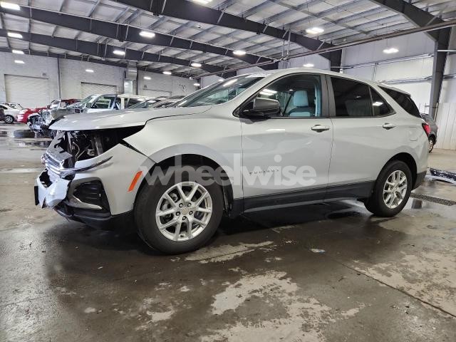 Photo 5 of 2022 CHEVROLET EQUINOX LS (VIN 2GNAXHEV7N6120189)