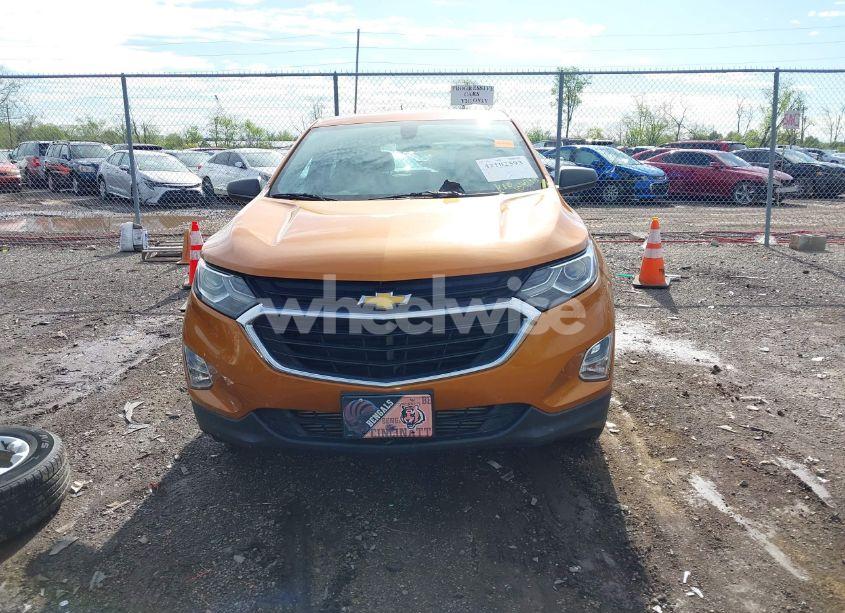 Photo 13 of 2018 Chevrolet Equinox LS (VIN 2GNAXHEV8J6131387)