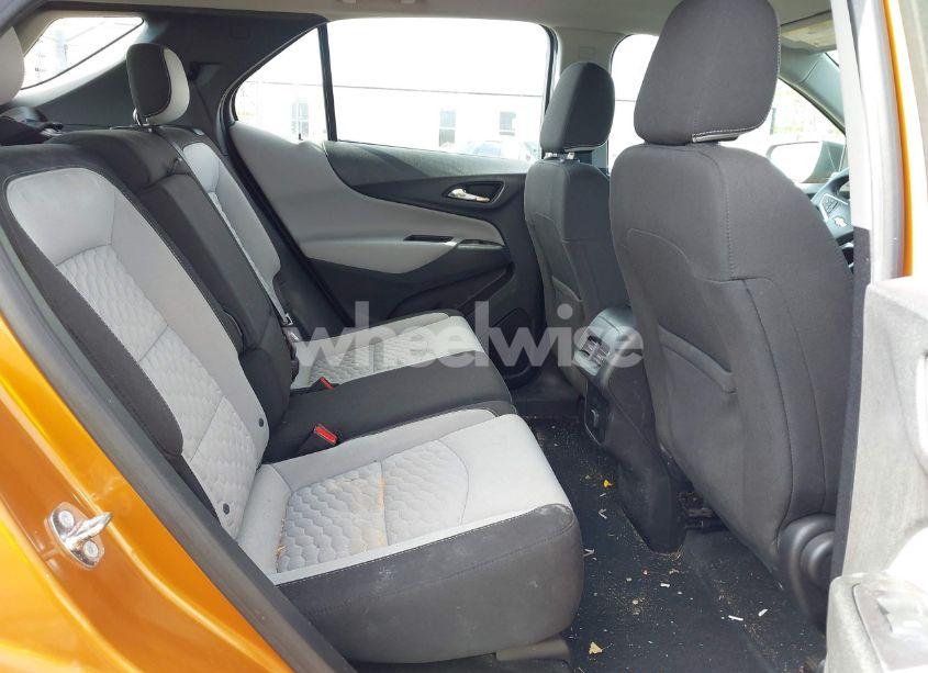 Photo 8 of 2018 Chevrolet Equinox LS (VIN 2GNAXHEV8J6131387)