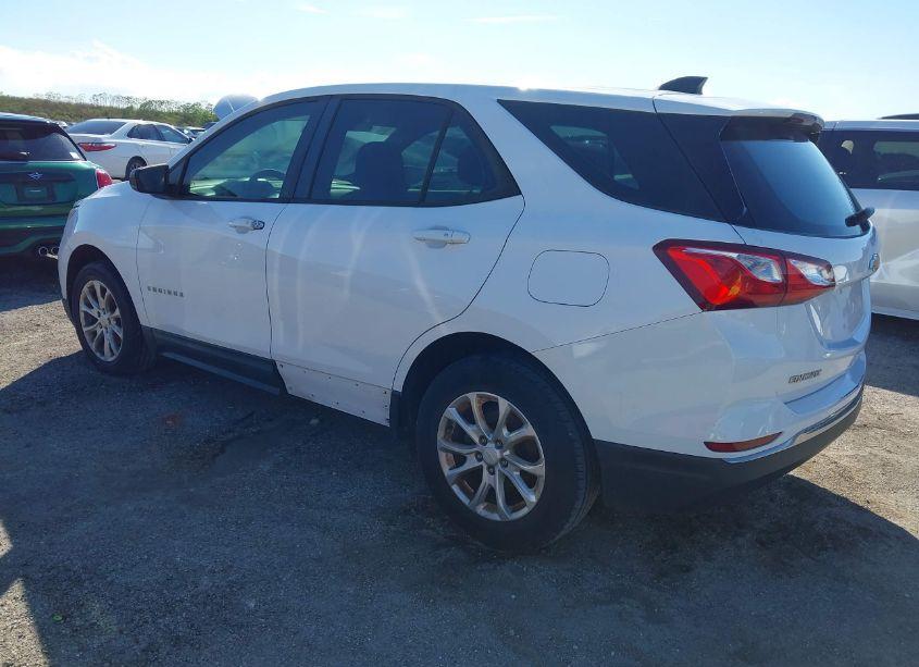 Photo 3 of 2018 Chevrolet Equinox LS (VIN 2GNAXHEV8J6174966)