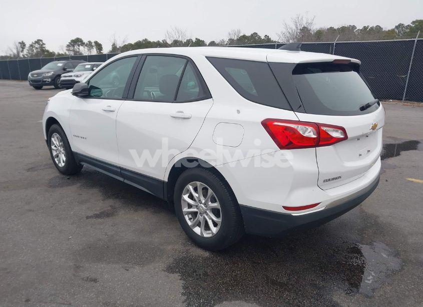 Photo 3 of 2018 Chevrolet Equinox LS (VIN 2GNAXHEV8J6205875)
