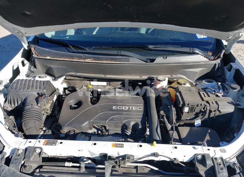 Photo 10 of 2019 Chevrolet Equinox LS (VIN 2GNAXHEV8K6104711)