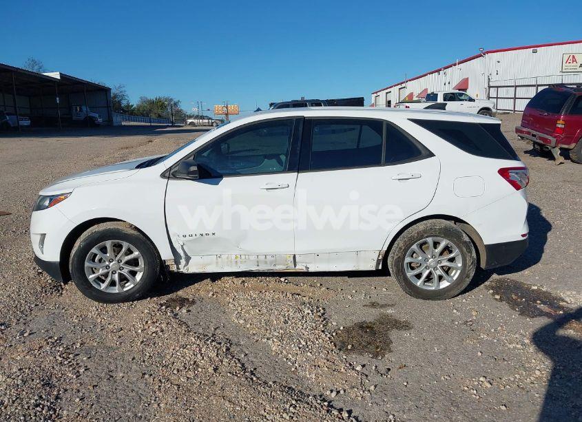 Photo 14 of 2019 Chevrolet Equinox LS (VIN 2GNAXHEV8K6104711)