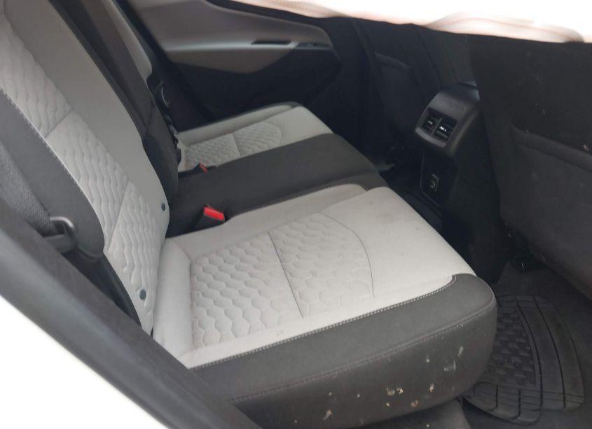 Photo 8 of 2019 Chevrolet Equinox LS (VIN 2GNAXHEV8K6305041)