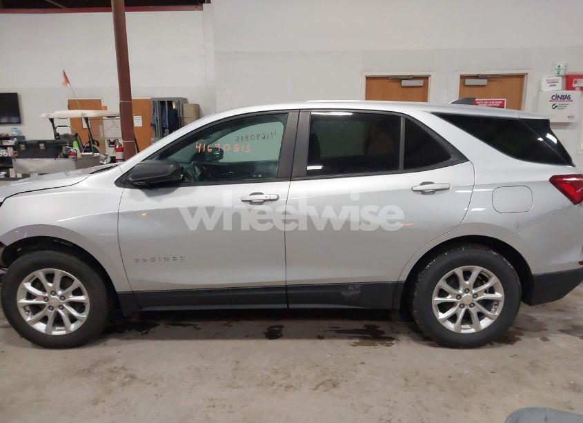 Photo 14 of 2020 Chevrolet Equinox FWD LS (VIN 2GNAXHEV8L6123485)
