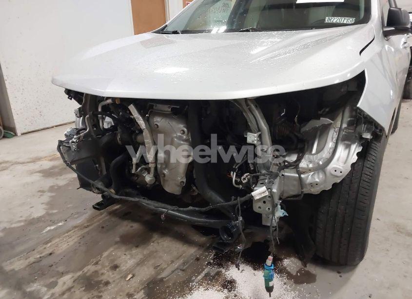 Photo 6 of 2020 Chevrolet Equinox FWD LS (VIN 2GNAXHEV8L6123485)