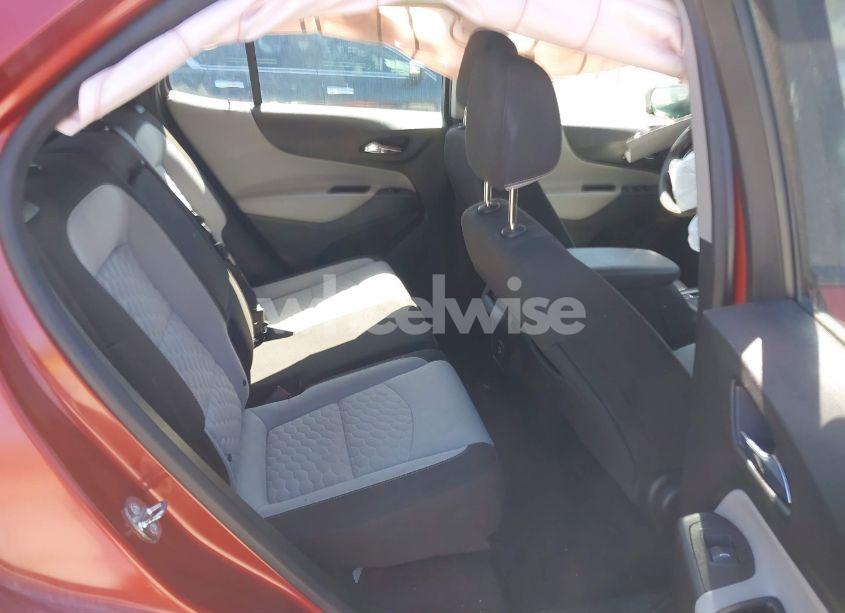 Photo 8 of 2020 Chevrolet Equinox FWD LS (VIN 2GNAXHEV8L6209377)