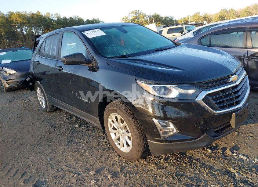 2020 Chevrolet Equinox FWD LS (VIN 2GNAXHEV8L6256778) main photo