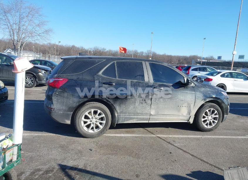 Photo 13 of 2021 Chevrolet Equinox FWD LS (VIN 2GNAXHEV8M6119387)