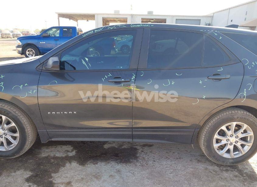 Photo 14 of 2021 Chevrolet Equinox FWD LS (VIN 2GNAXHEV8M6145892)