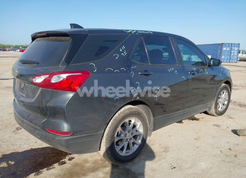 Photo 4 of 2021 Chevrolet Equinox FWD LS (VIN 2GNAXHEV8M6145892)