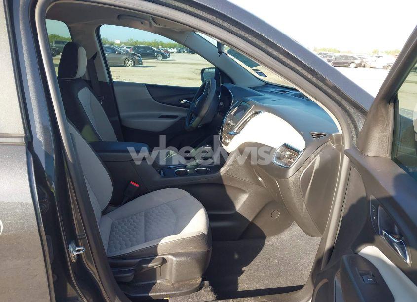 Photo 5 of 2021 Chevrolet Equinox FWD LS (VIN 2GNAXHEV8M6145892)