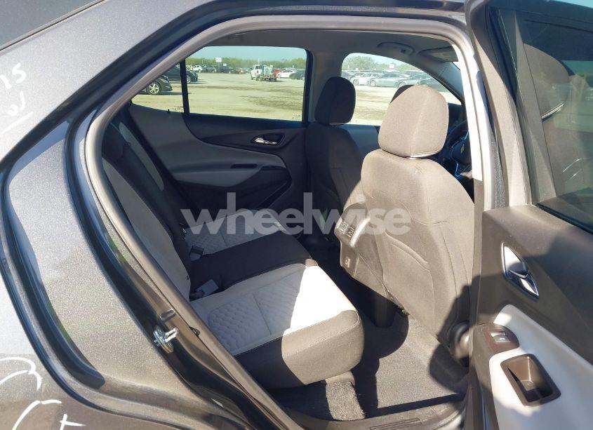 Photo 8 of 2021 Chevrolet Equinox FWD LS (VIN 2GNAXHEV8M6145892)