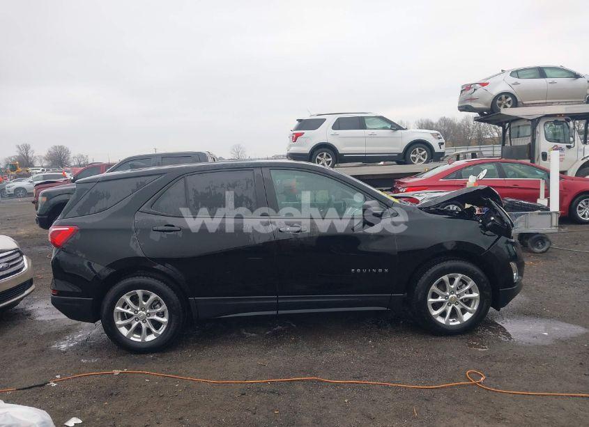 Photo 13 of 2021 Chevrolet Equinox FWD LS (VIN 2GNAXHEV8M6164443)