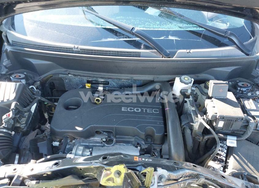 Photo 10 of 2022 Chevrolet Equinox FWD LS (VIN 2GNAXHEV8N6121111)