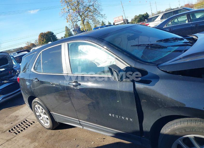Photo 13 of 2022 Chevrolet Equinox FWD LS (VIN 2GNAXHEV8N6121111)