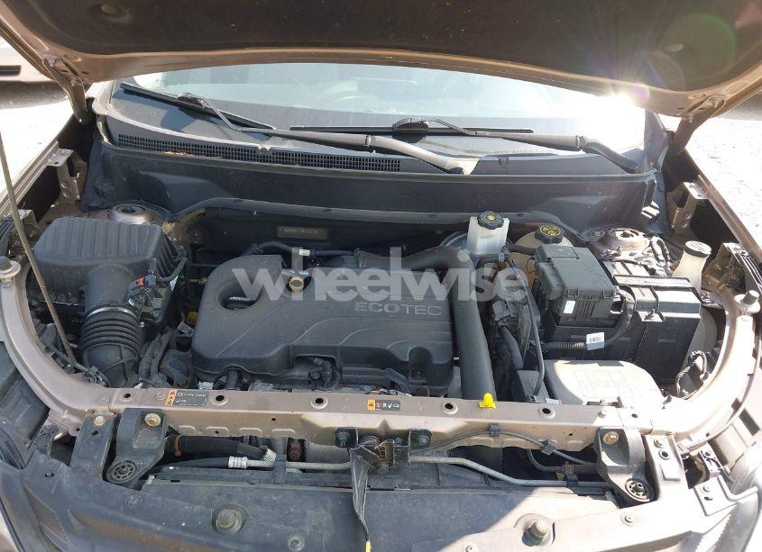 Photo 10 of 2018 Chevrolet Equinox LS (VIN 2GNAXHEV9J6207473)