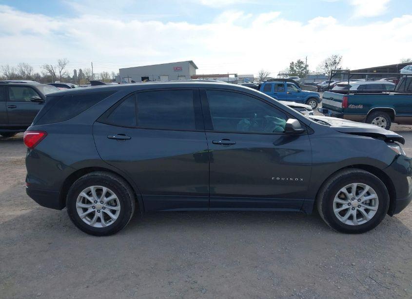 Photo 13 of 2018 Chevrolet Equinox LS (VIN 2GNAXHEV9J6352156)