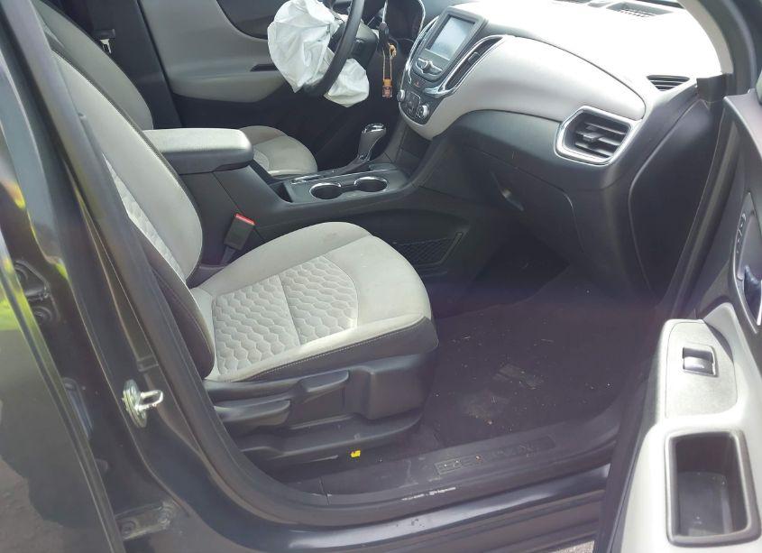 Photo 5 of 2018 Chevrolet Equinox LS (VIN 2GNAXHEV9J6352156)