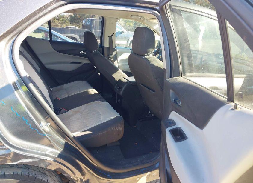 Photo 8 of 2019 Chevrolet Equinox LS (VIN 2GNAXHEV9K6196993)