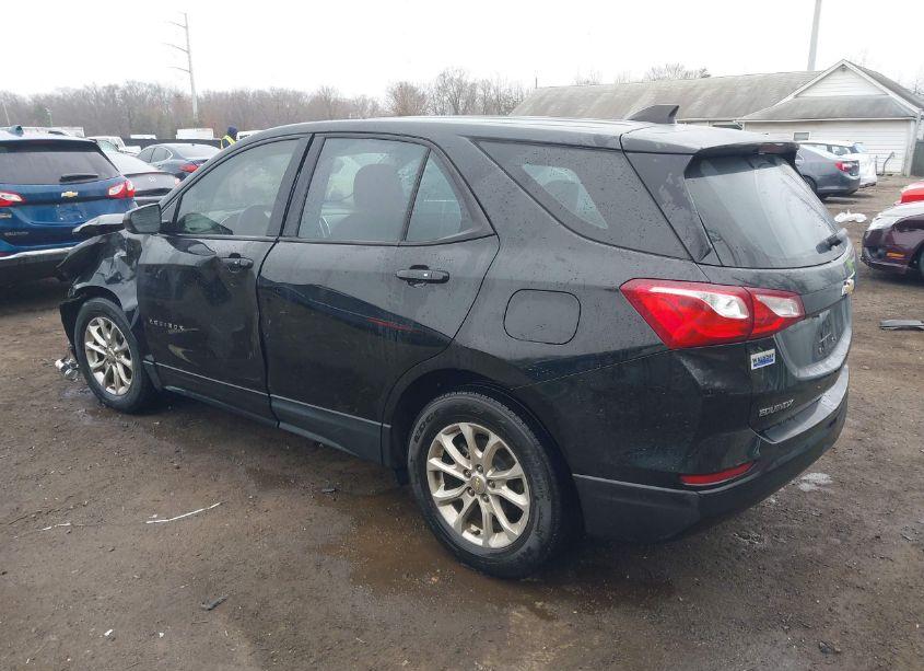 Photo 3 of 2019 Chevrolet Equinox LS (VIN 2GNAXHEV9K6261552)