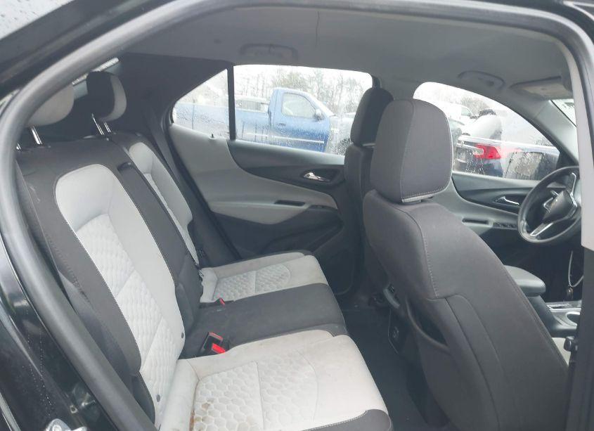 Photo 8 of 2019 Chevrolet Equinox LS (VIN 2GNAXHEV9K6261552)