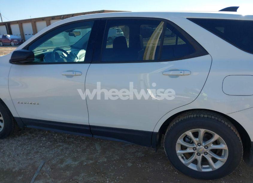 Photo 15 of 2019 Chevrolet Equinox LS (VIN 2GNAXHEV9K6286581)