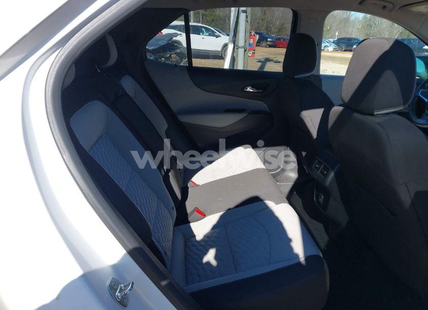 Photo 8 of 2019 Chevrolet Equinox LS (VIN 2GNAXHEV9K6286581)