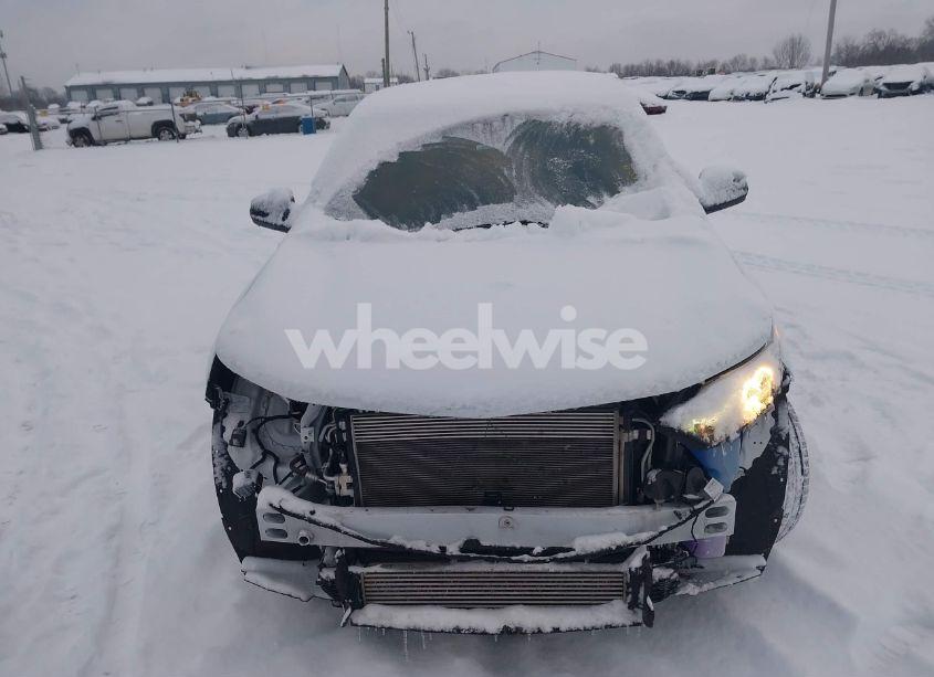 Photo 6 of 2020 Chevrolet Equinox FWD LS (VIN 2GNAXHEV9L6125844)