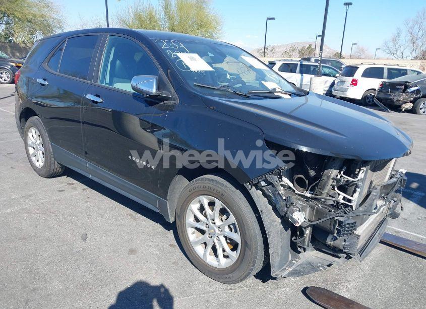 2020 Chevrolet Equinox FWD LS (VIN 2GNAXHEV9L6276182) main photo