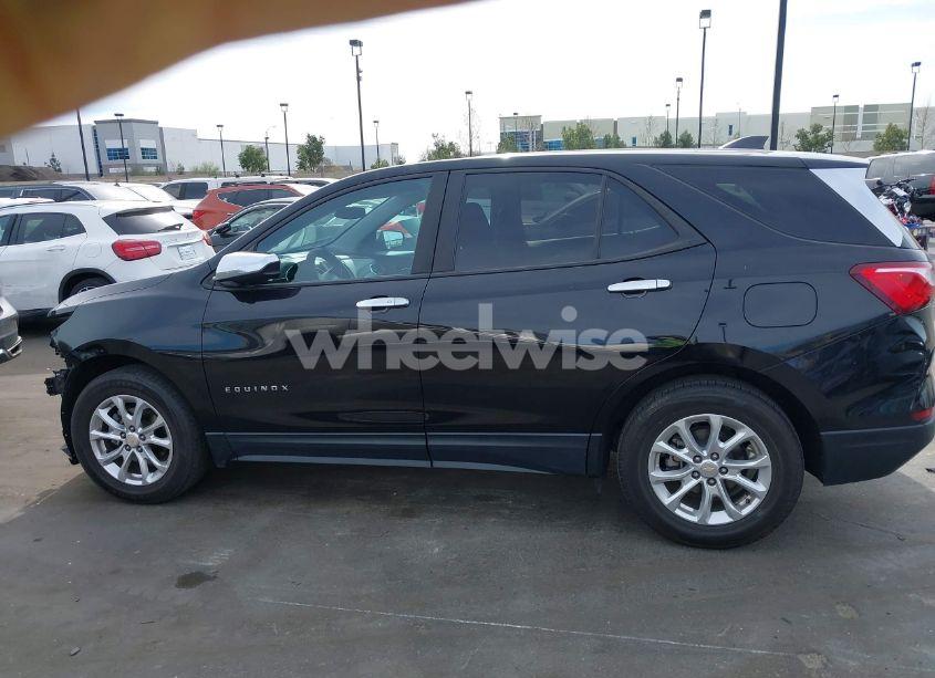 Photo 15 of 2020 Chevrolet Equinox FWD LS (VIN 2GNAXHEV9L6276182)