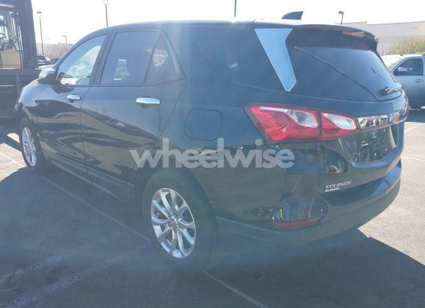 Photo 3 of 2020 Chevrolet Equinox FWD LS (VIN 2GNAXHEV9L6276182)