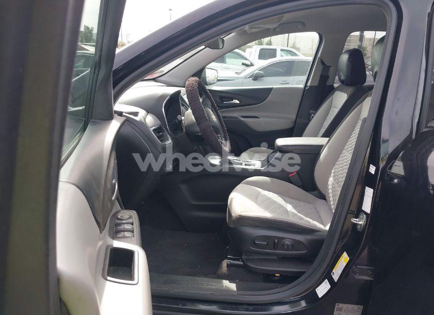 Photo 5 of 2020 Chevrolet Equinox FWD LS (VIN 2GNAXHEV9L6276182)