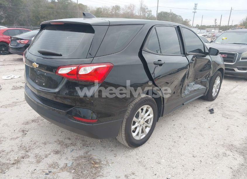 Photo 4 of 2021 Chevrolet Equinox FWD LS (VIN 2GNAXHEV9M6151670)