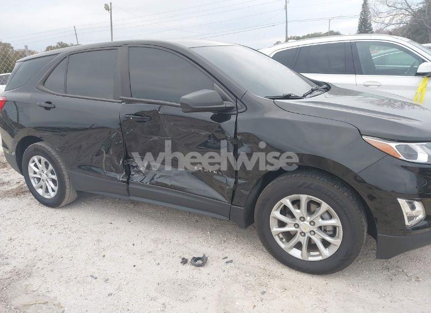 Photo 6 of 2021 Chevrolet Equinox FWD LS (VIN 2GNAXHEV9M6151670)