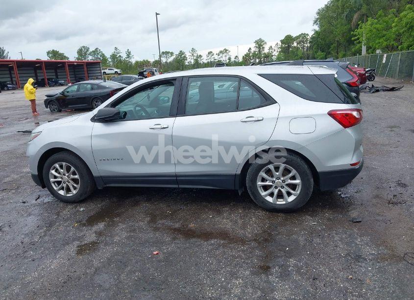 Photo 14 of 2018 Chevrolet Equinox LS (VIN 2GNAXHEVXJ6163791)