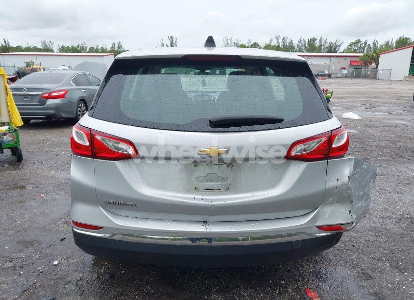 Photo 16 of 2018 Chevrolet Equinox LS (VIN 2GNAXHEVXJ6163791)