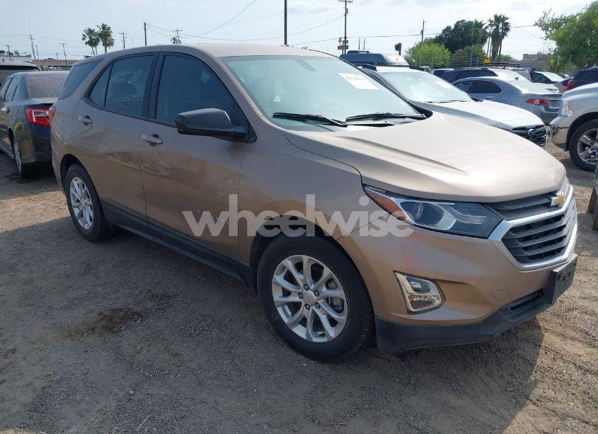 2018 Chevrolet Equinox LS (VIN 2GNAXHEVXJ6224492) main photo