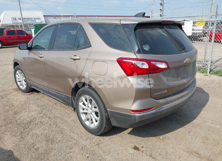 Photo 3 of 2018 Chevrolet Equinox LS (VIN 2GNAXHEVXJ6224492)