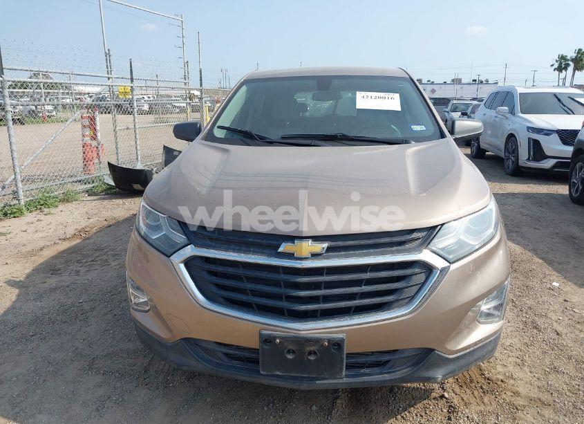 Photo 6 of 2018 Chevrolet Equinox LS (VIN 2GNAXHEVXJ6224492)