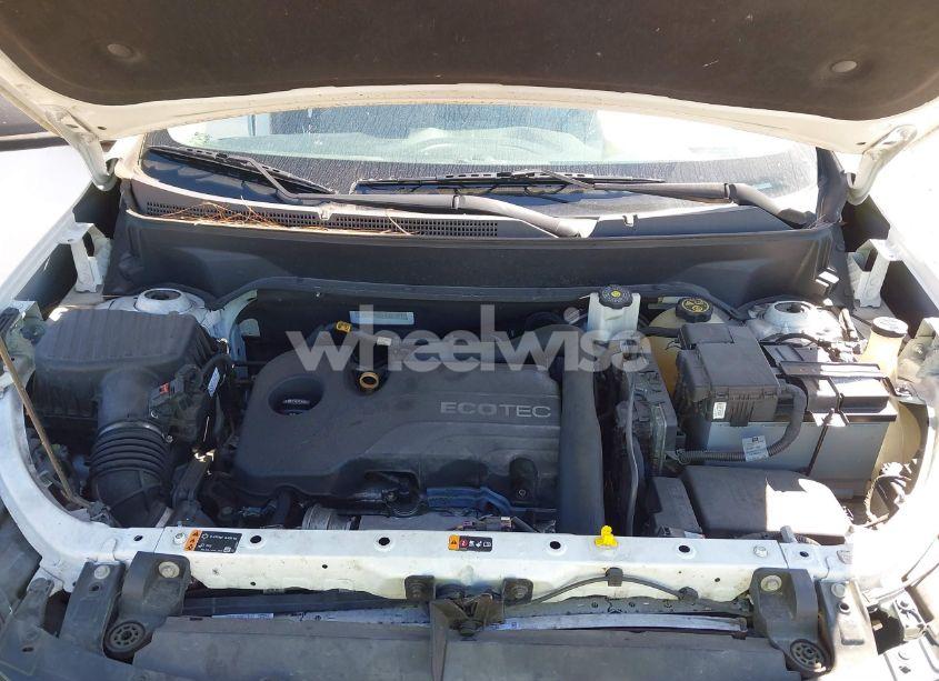 Photo 10 of 2018 Chevrolet Equinox LS (VIN 2GNAXHEVXJ6337181)