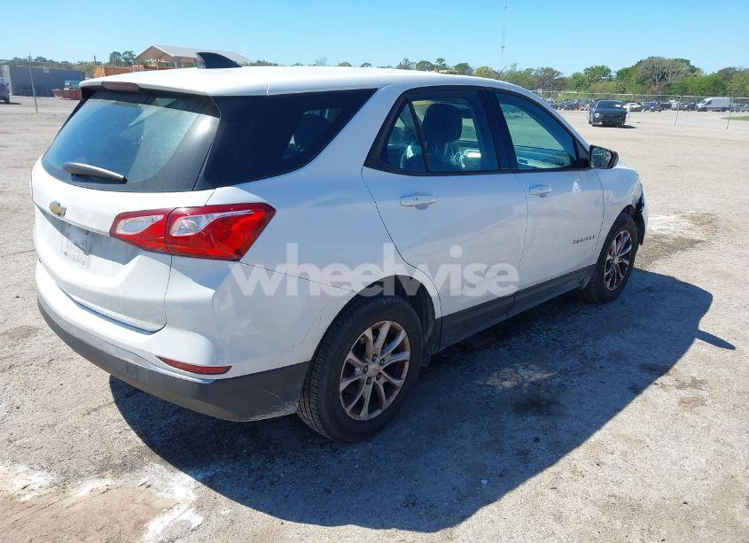 Photo 4 of 2018 Chevrolet Equinox LS (VIN 2GNAXHEVXJ6337181)